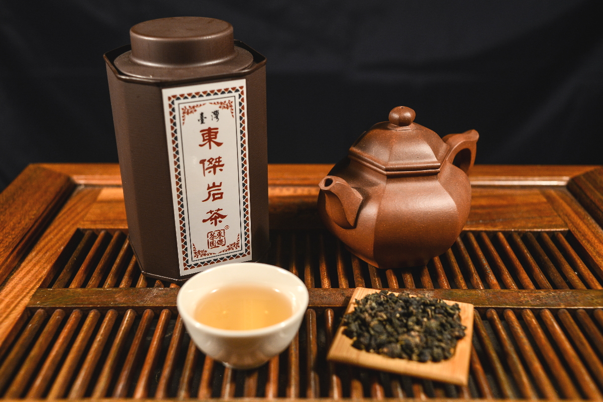 東傑岩茶